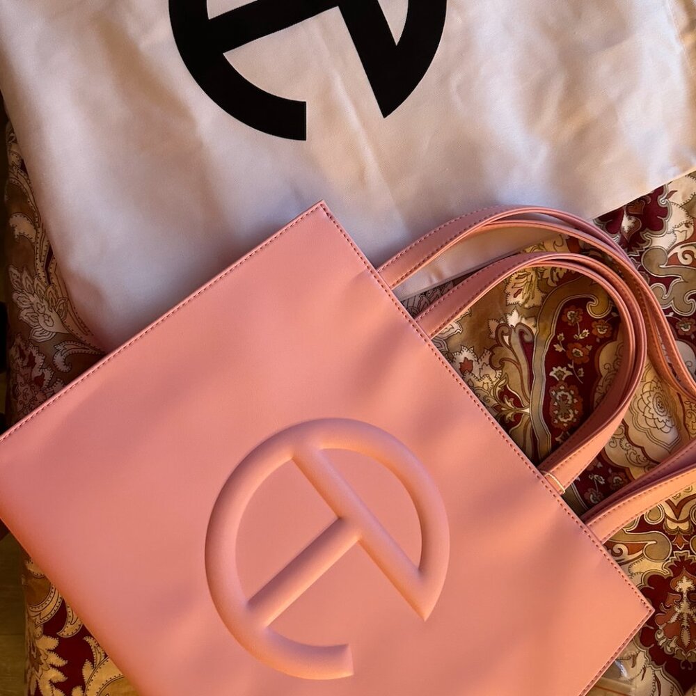 Telfar Shopper - Medium (Bubblegum)